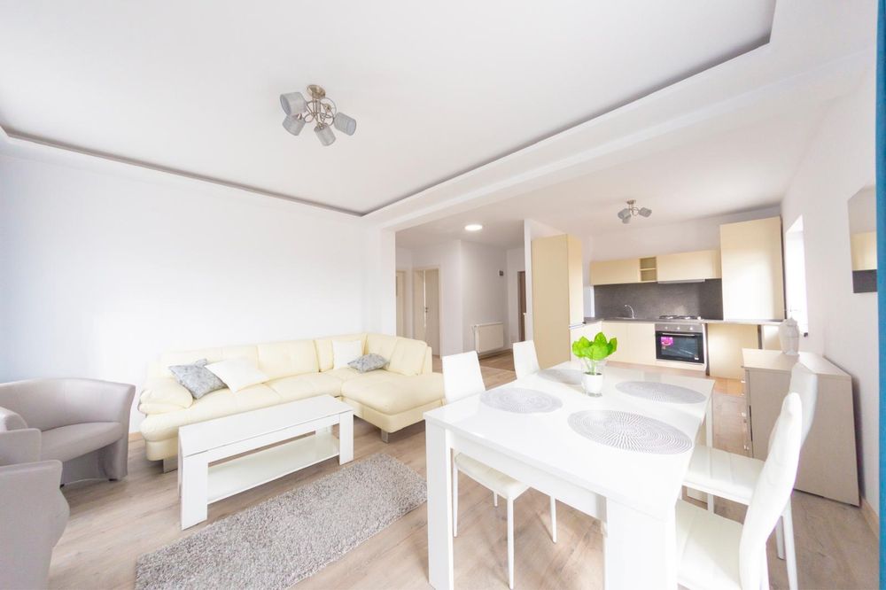 Apartament cu 3 camere de inchiriat in zona Dendrologic