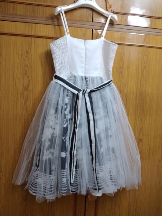 Нарядное  платье  для  девочек