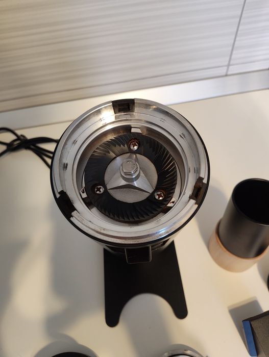 Râșniță de cafea DF64V Gen 2