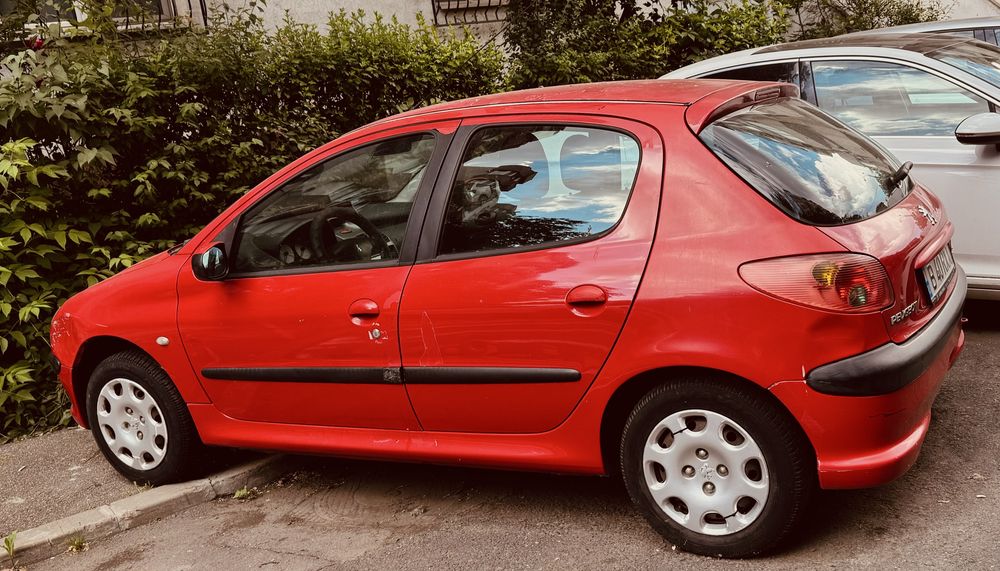 Peugeot 206