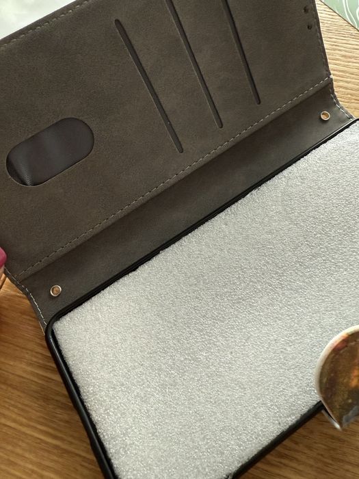 Калъф тефтер за Honor 200 Pro