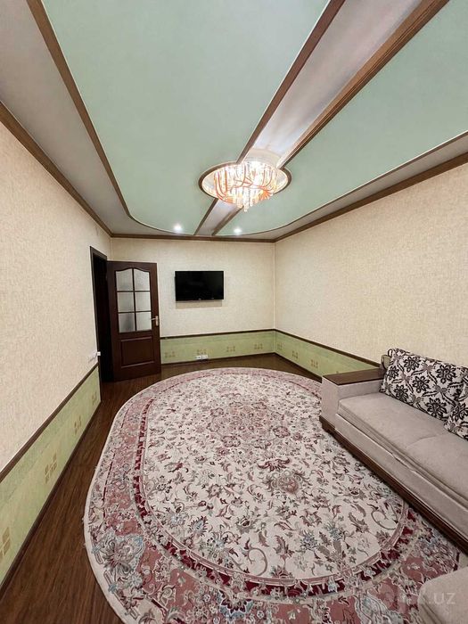 Qoratoshda qizlarga Xalqlar do'stligi Дружба Tashkent City bezmaklera
