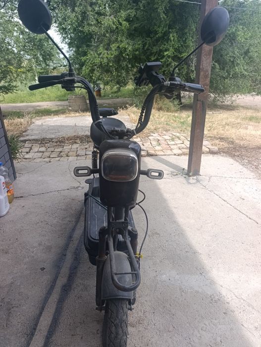 продам электро скутер цена 20к