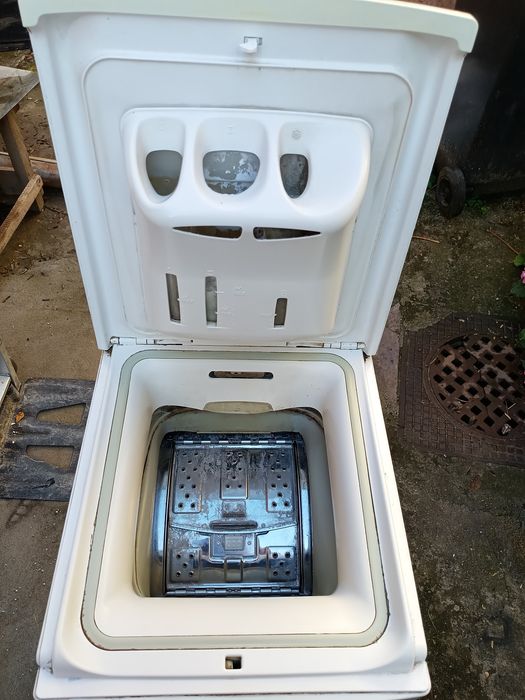 Mașina de spălat Indesit AWE 6514 DEFECTA