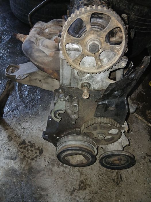 Продам запчасти на ауди 80