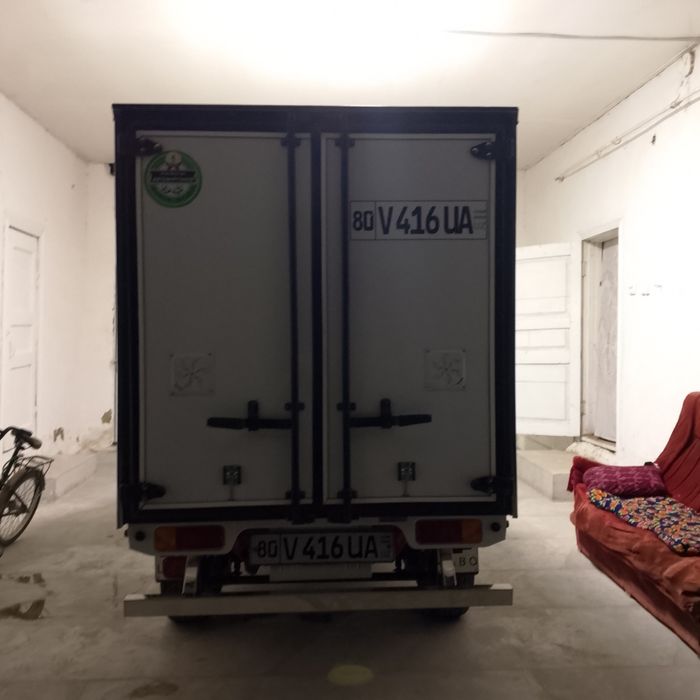 Labo  2023 yil yangi balon lassa sakadiska yangi 2tonna koʻtaradi