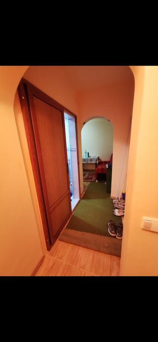 Vand apartament 2 camere