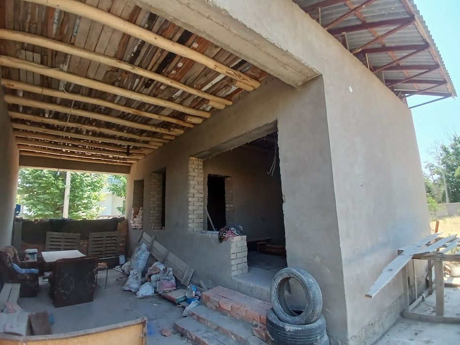 Uy sotiladi orta chirchiqda