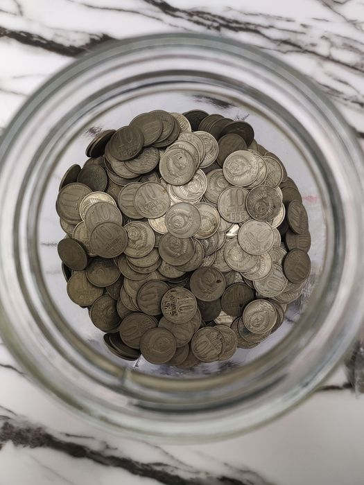 Продам монеты СССР номиналом 10 копеек