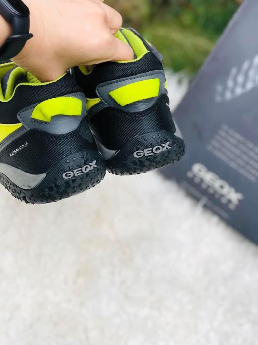 Ghete baiat GEOX--marimea 35-36,inter23 cm,ca bocanci piele Salomon