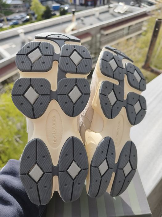 New Balance 9060 Sea Salt White 39.5