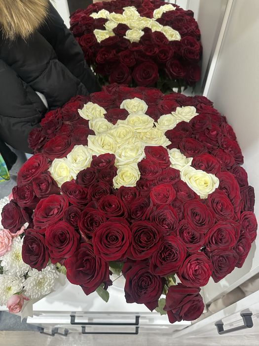 продам цветы 101 роза