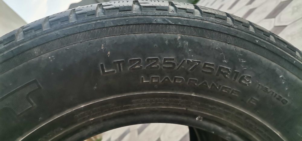 Покрышка зима лето. Сатылады