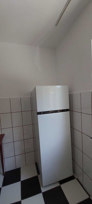 Vand apartament cu 3 camere