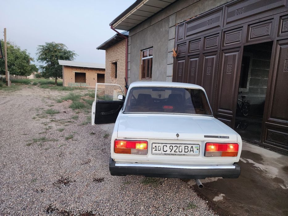 Vaz2105 07 qilingan 1982ㅡyili metal gaz