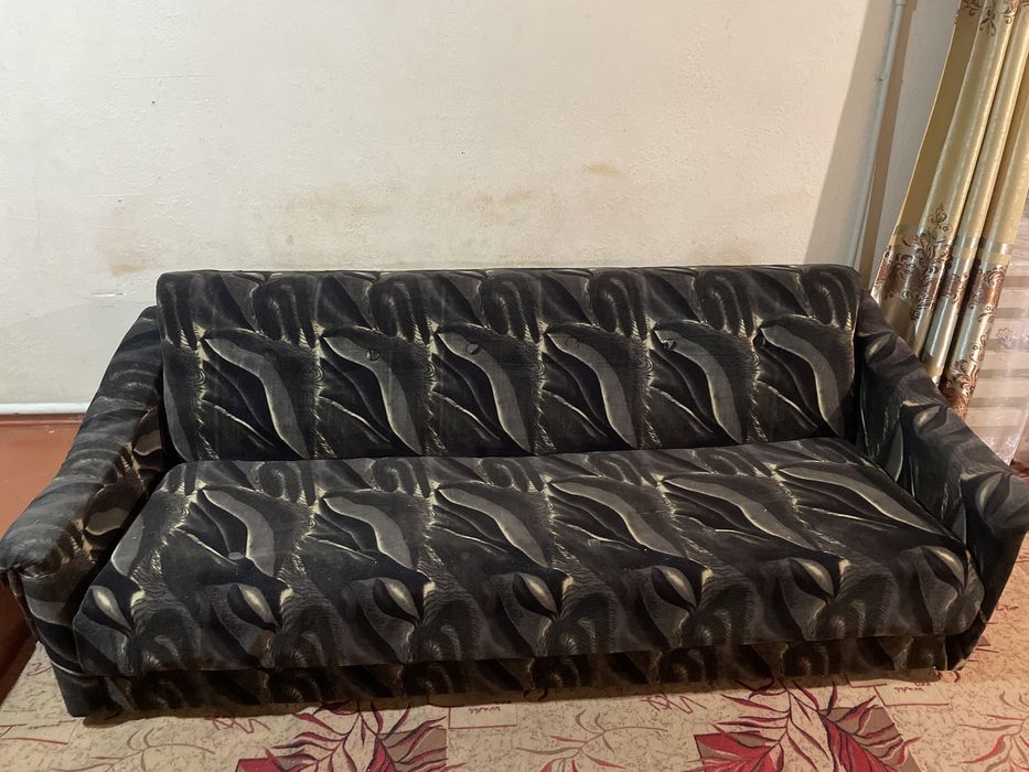 Продаётся диван, 2.20 м х 80 см