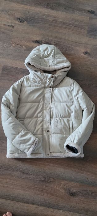 Продам  Эко кожаную куртку.