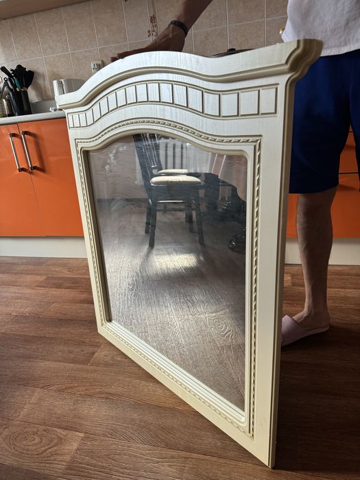 Зеркало настенное