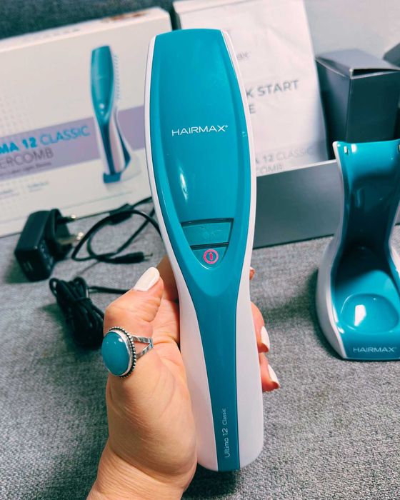 HairMax Ultima 12 Classic LaserComb – лазерен гребен за растеж на коса