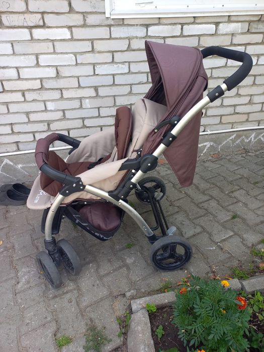Коляска прогулочная