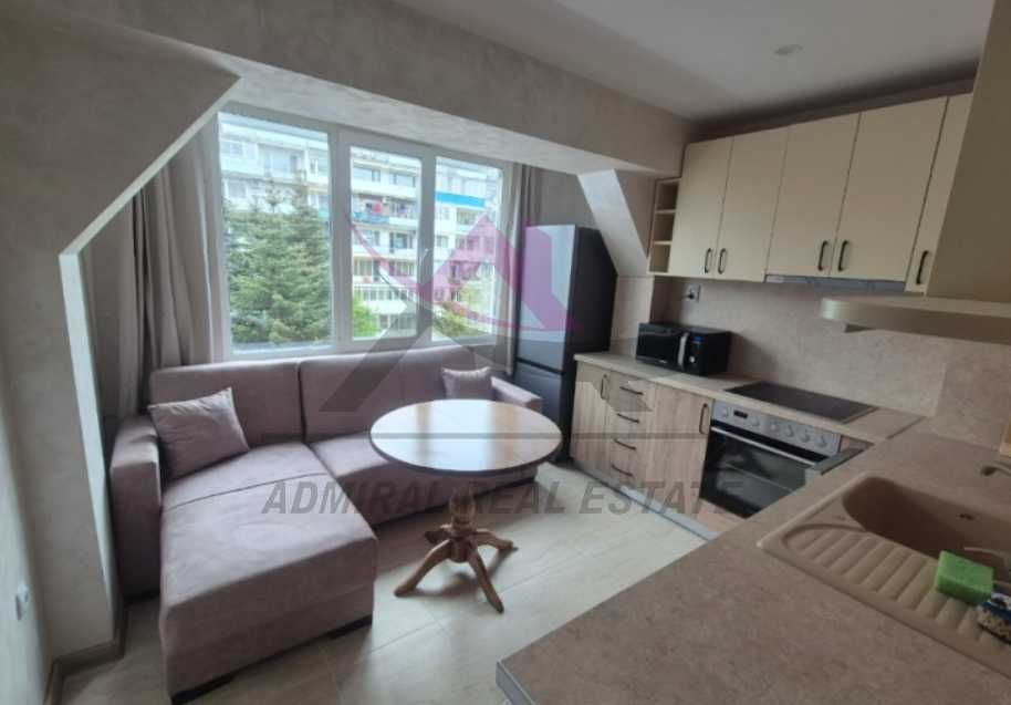 Дава се под наем Тристаен апартамент в Варна, Чайка - 68 кв.м за 665 € - Снимка #1