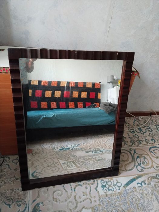 Продам ковер, зеркало, полка для обуви