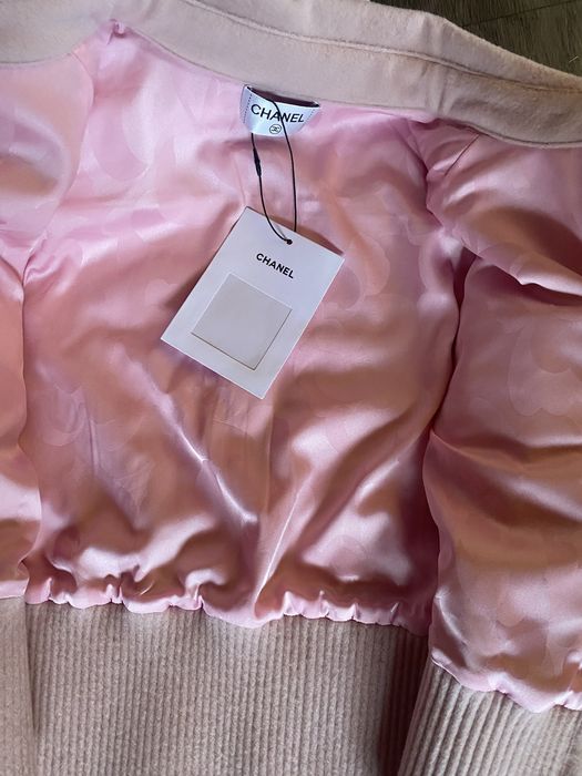 Страхотен комплект в розово Chanel