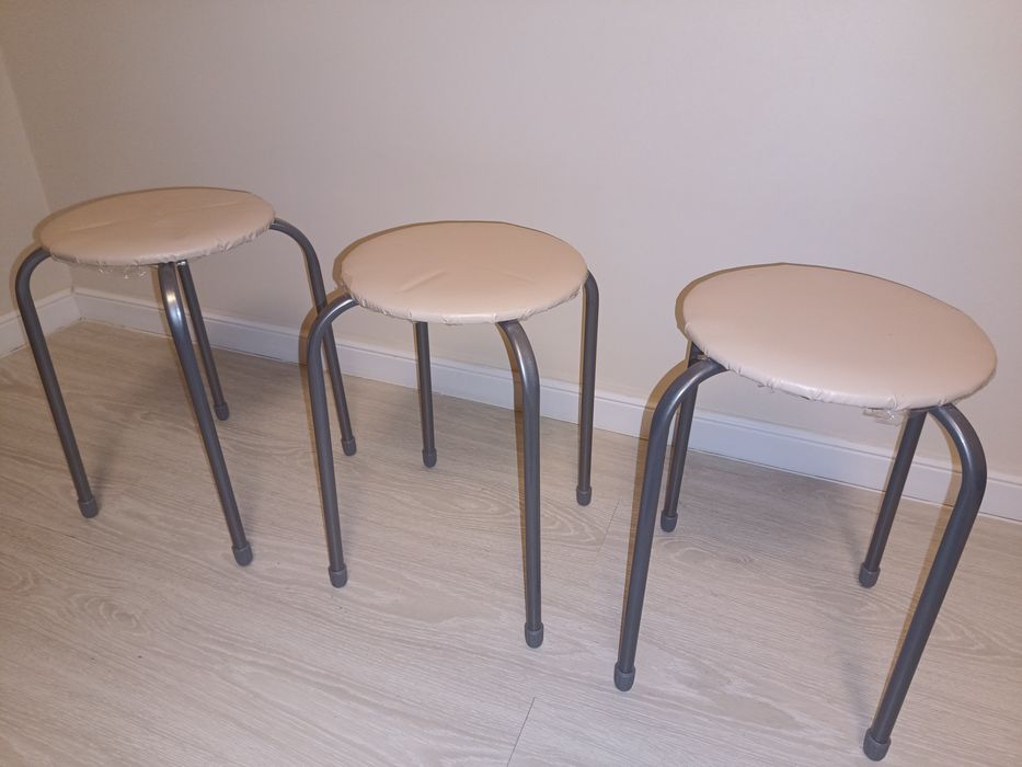 Табуретки кухонные 3 шт.