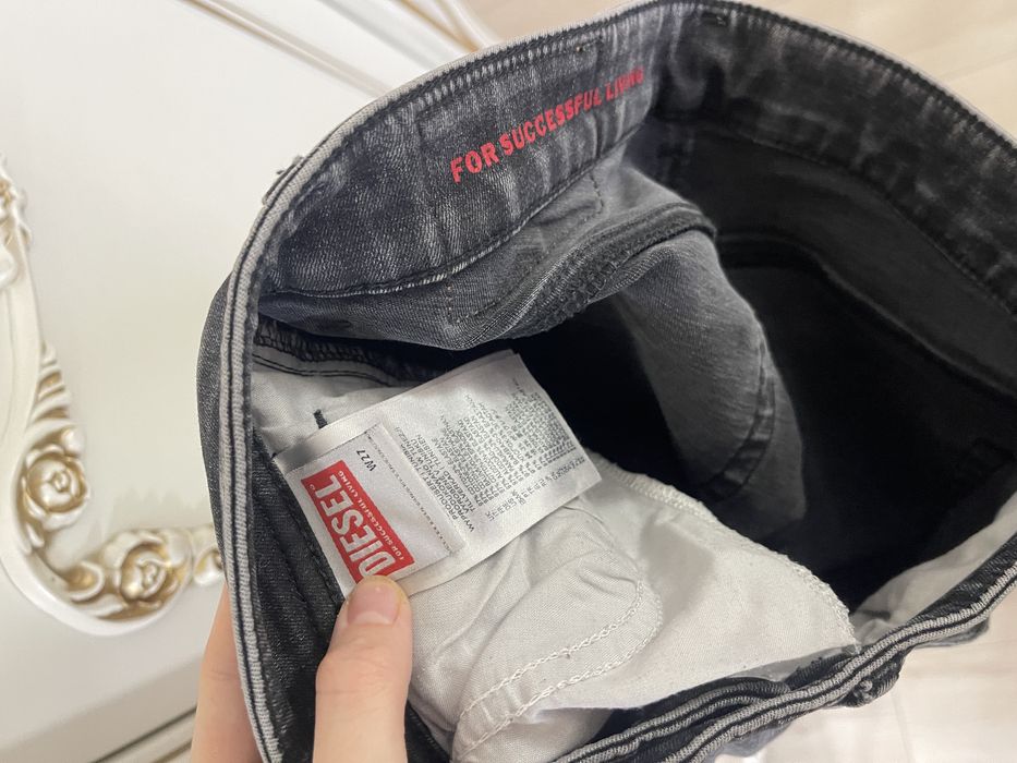 Женсике джинсы Diesel