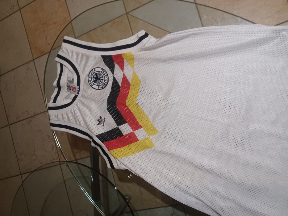 Футболни тениски Германия от различни сезони!