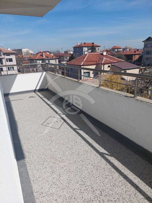 Тристаен апартамент в Коматево! 11844211