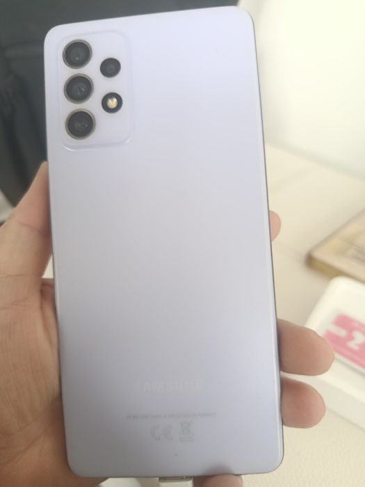 Самсунг А 72 отлично запазен