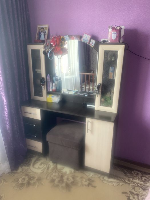 Продам спальный гарнитур