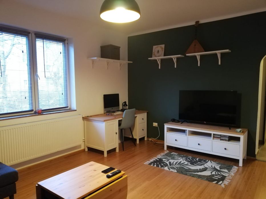 Apartament 2 camere, zona Tractorul