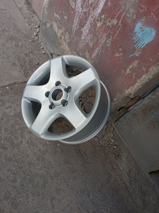 Продам диски на туарег r17