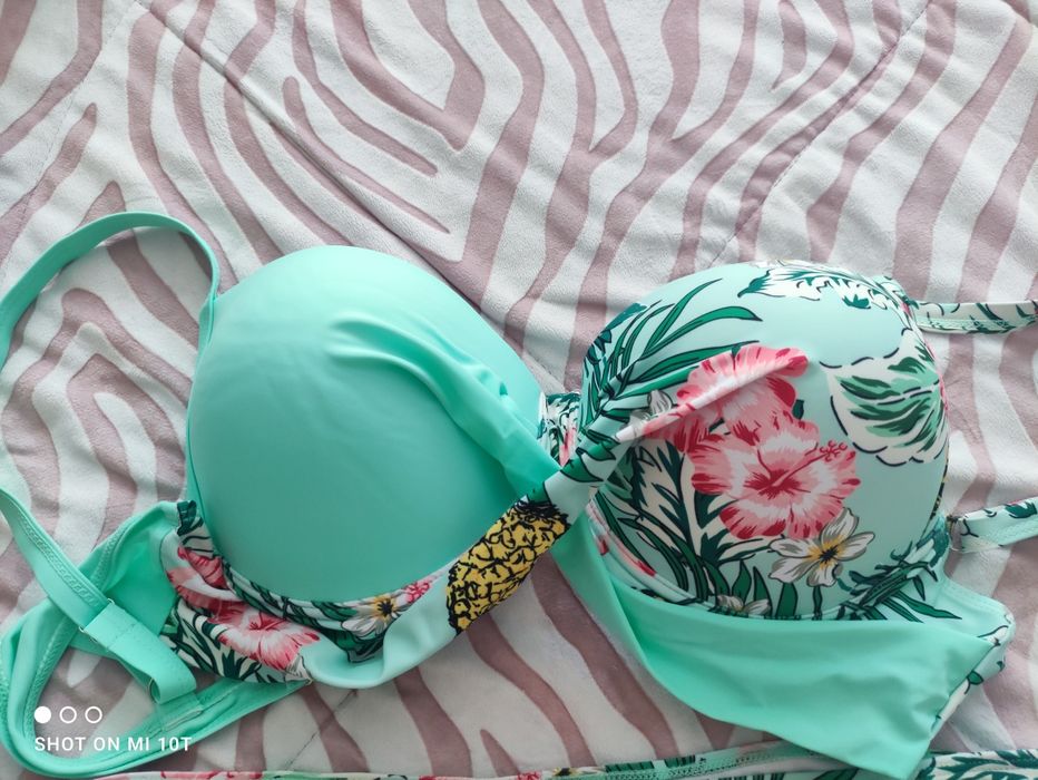 Бански от 2 части, голям размер 3XL.