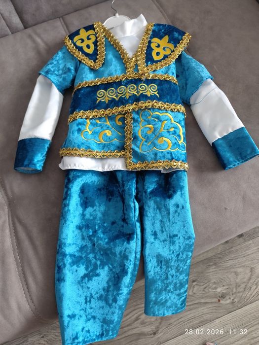 Продам национальный костюм