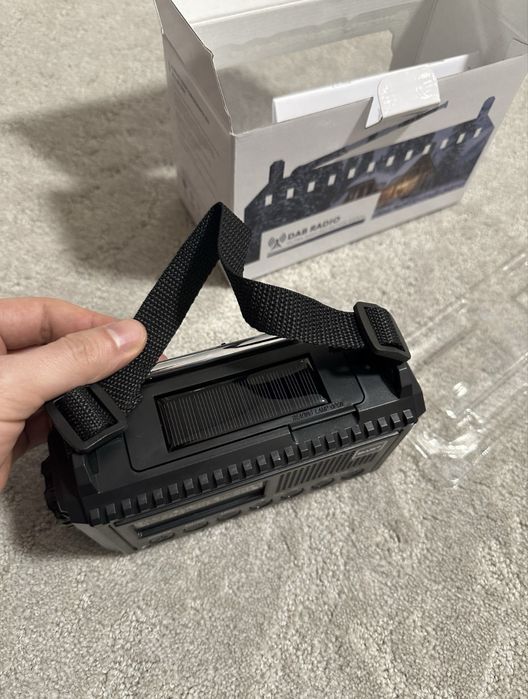 Radio solar fm si dab, nou