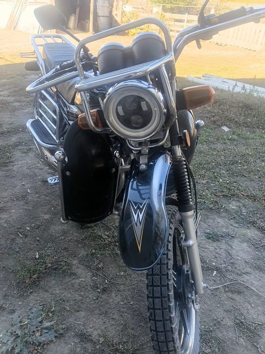 Продам мотоцикл с небольшим пробегом