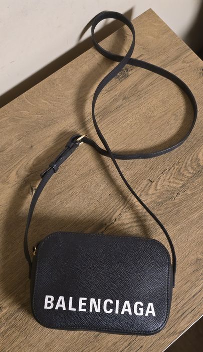 Balenciaga Black Leather XS Ville Camera Bag оригинална дамска чанта от естествена телешка кожа