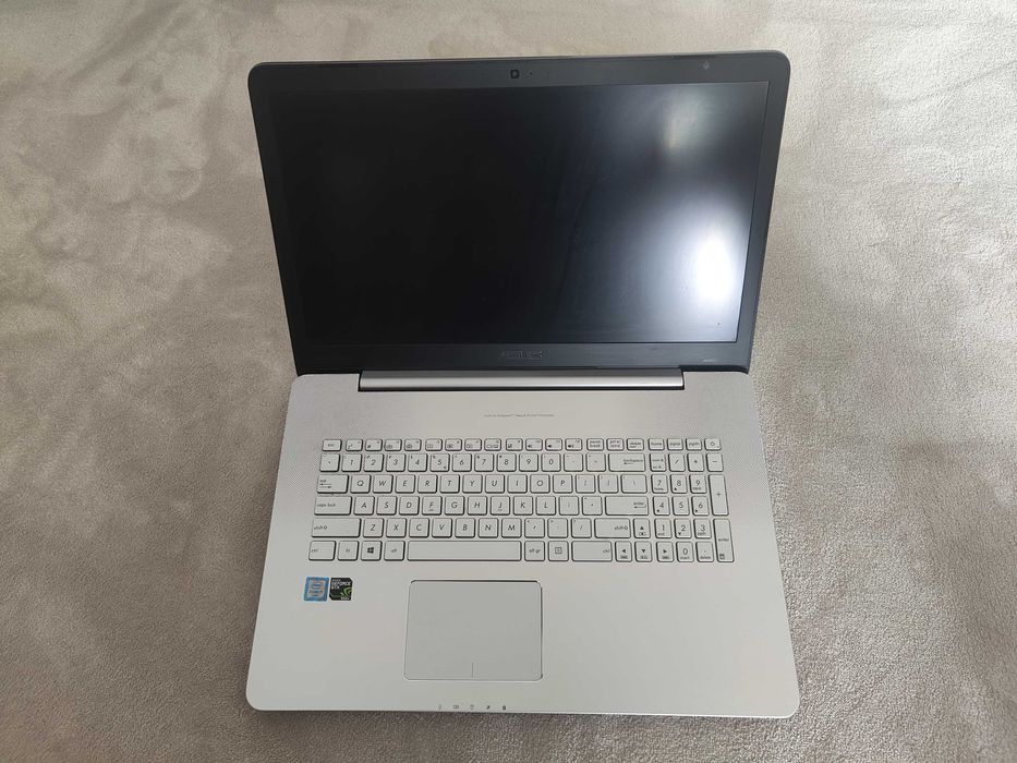 Asus VivoBook Pro N752VX – 17.3”IPS, i7-6700HQ, 16GB, NVMe, GTX 950M