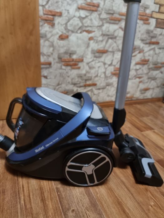 Продам пылесос Tefal