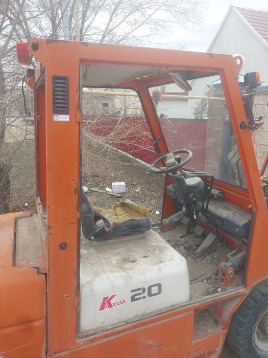 Кара Hely на ходу