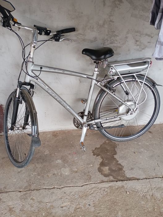 Bicicleta de oras cu baterie  ajutătoare