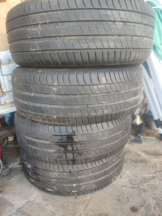 Vând anvelope Michelin Primarcy vara 215/55R17