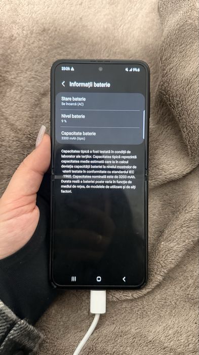 Samsung Galaxy Z Flip 3