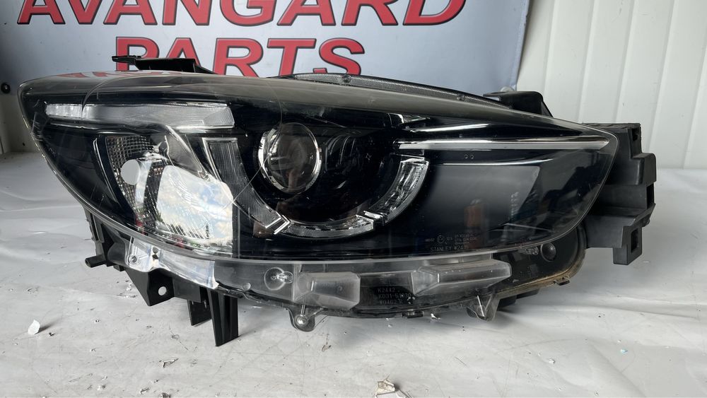 4 броя десен фар Mazda CX5