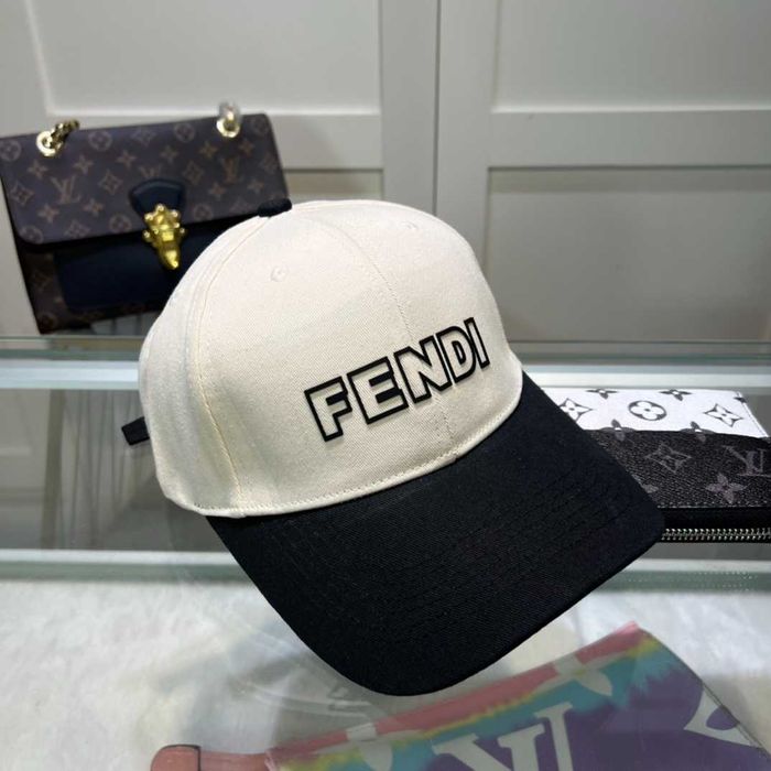 Aduc pe comanda Sepci  FENDI orice model