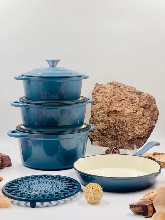 Глубокая чугунная кастрюля HOSSE

Материал покрытия: