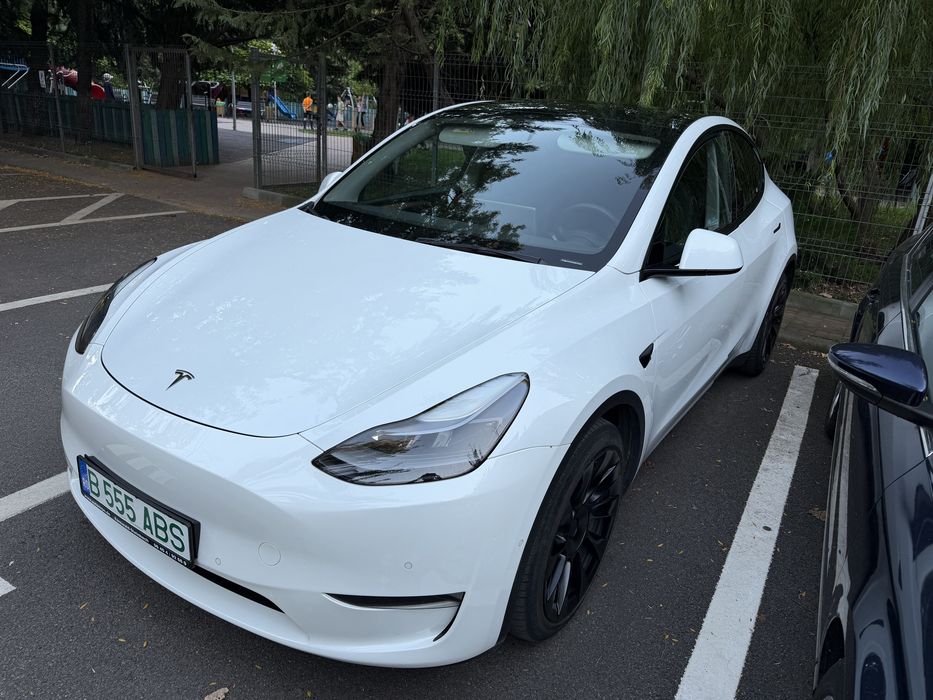 Tesla model Y Long range 62000km carlig